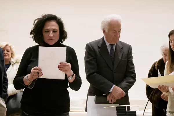 Marina Pedrini legge la poesia Colori Esangui