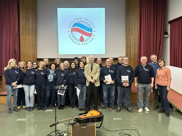 IL CORO AMICI DELLA NAVE INSIEME AL PRESIDENTE DI DOSCA, Eduardo Szego