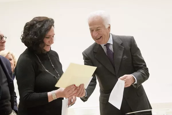 Premio DOSCAR Sezione Poesia assegnato a Marina Pedrini con la poesia Colori Esangui