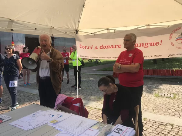 QUATTRO PASSI IN COMPAGNIA - di DOSCA - Eduardo Szego presenta la corsa organizzata