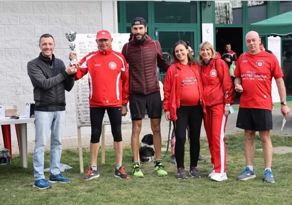 Il gruppo DOSCA premiato come secondo gruppo più numeroso alla corsa di Cornaredo