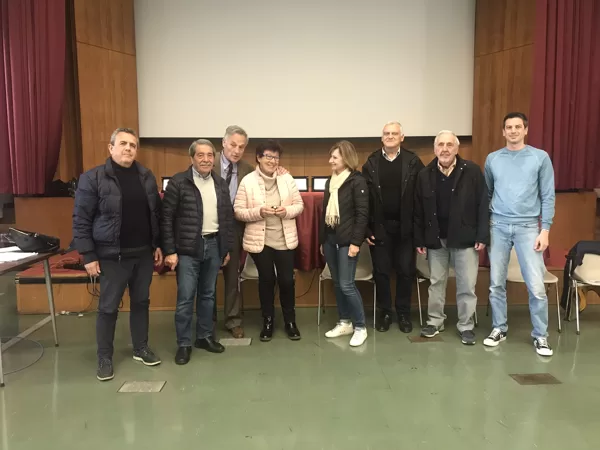 La premiata Iole Paleni con il CD di DOSCA